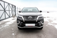 Защита переднего бампера d57 "волна" Toyota Fortuner (2017)